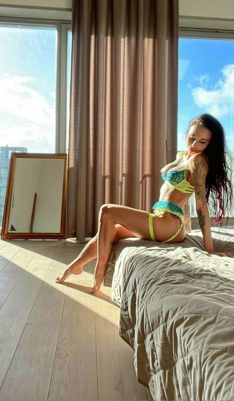 curvy star onlyfans art nude image