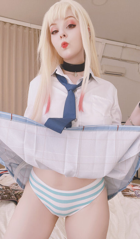 Helly Valentine star sexy photo