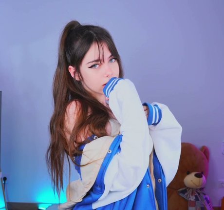 IJenz exclusive star photos