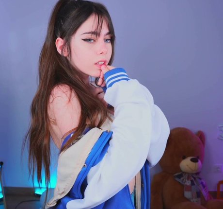 IJenz pornstar nude pic