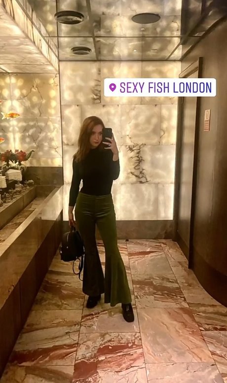 Eva O Hara hot actress picture