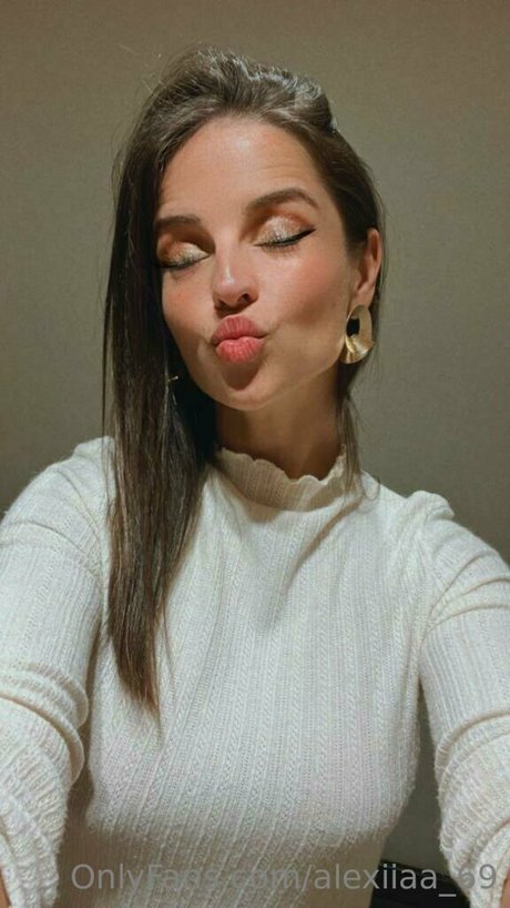 Alexiiaa 69 hd pornstar photo