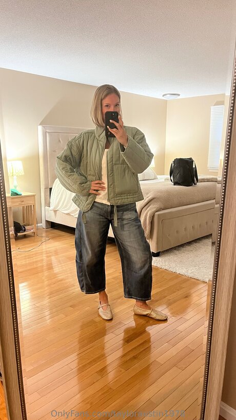 pretty onlyfans free sexy images