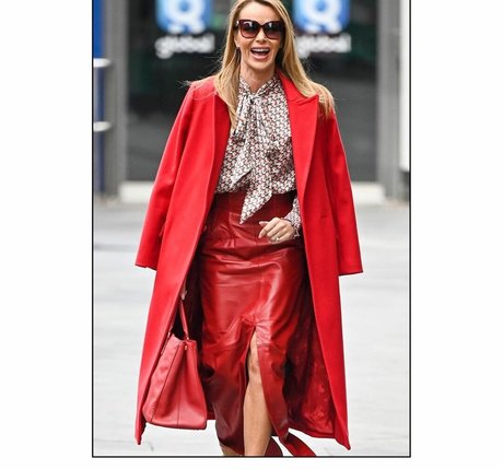 lightskin onlyfans art naked images