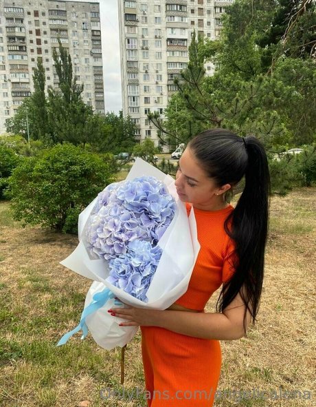 angelicalena model perfect pictures