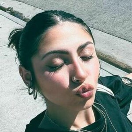 Alondra Delgado star erotic photos