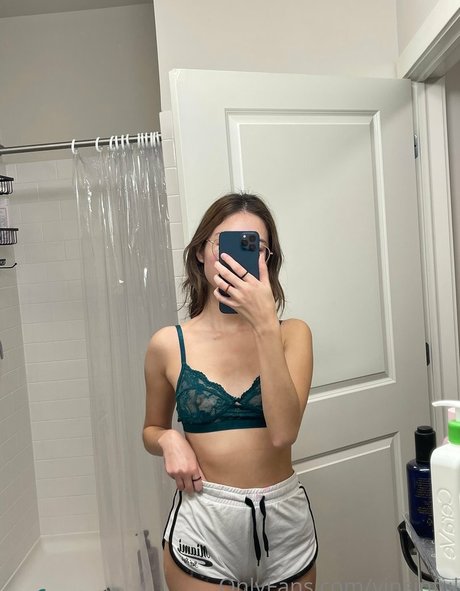 two onlyfans beautiful pic