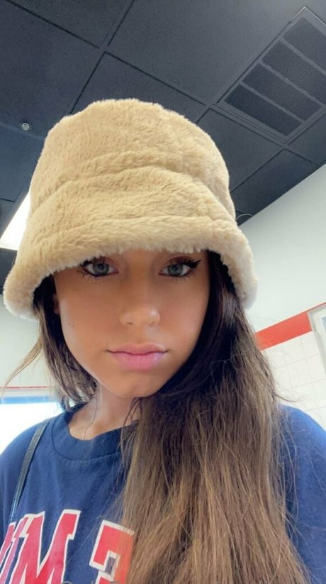 Anslirosie xxx model gallery