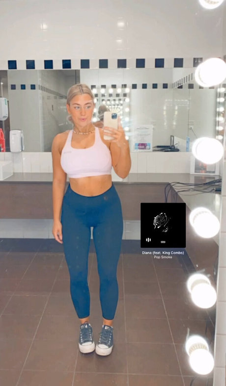 Tahlia A pornstar naked gallery