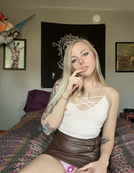 bisexual couple onlyfans beautiful nude photo