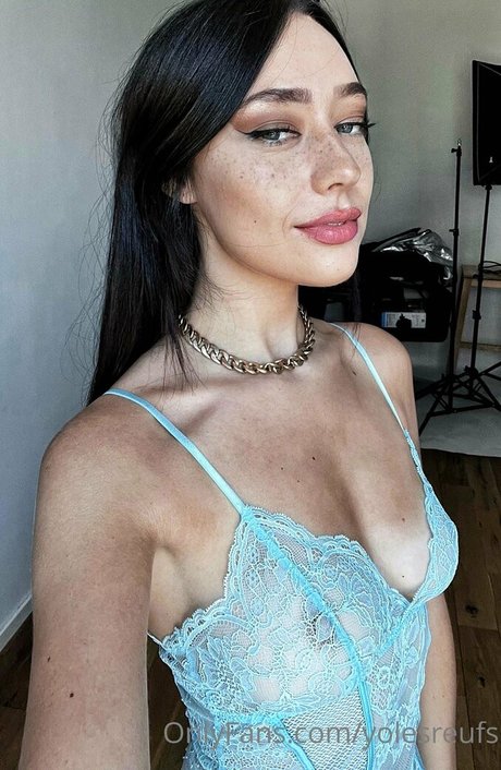 curly hair teen onlyfans porn picture