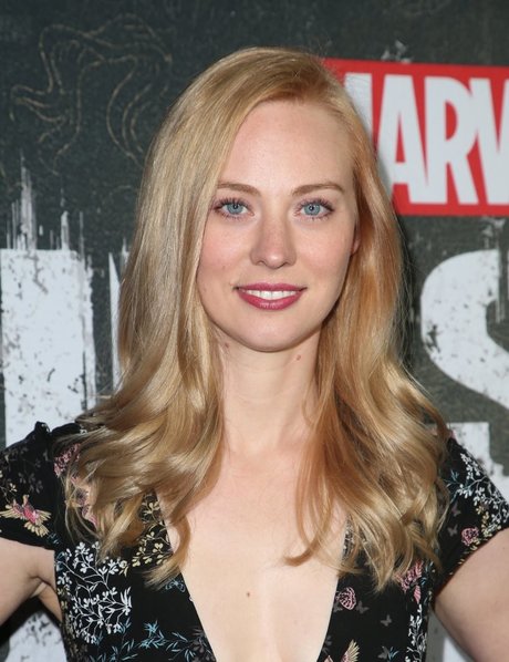 Deborah Ann Woll pretty actress photos