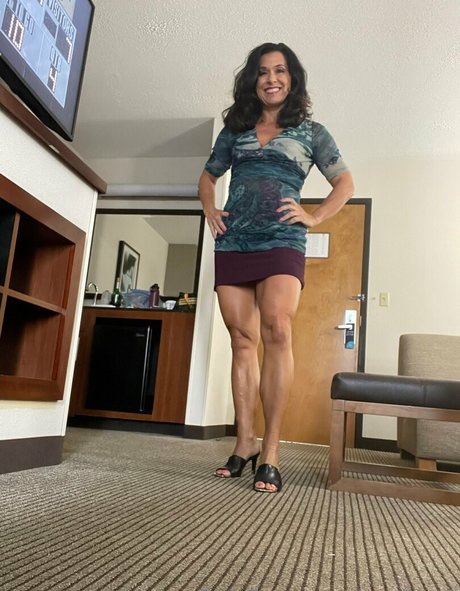 tomiko 1 best model pic