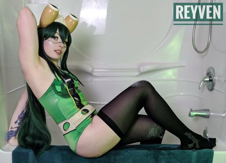 gloryhole wife onlyfans pretty pic