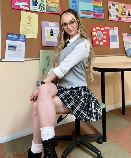 Fasffy free actress photos