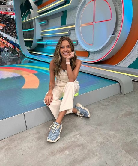 topless beach onlyfans pornographic photos