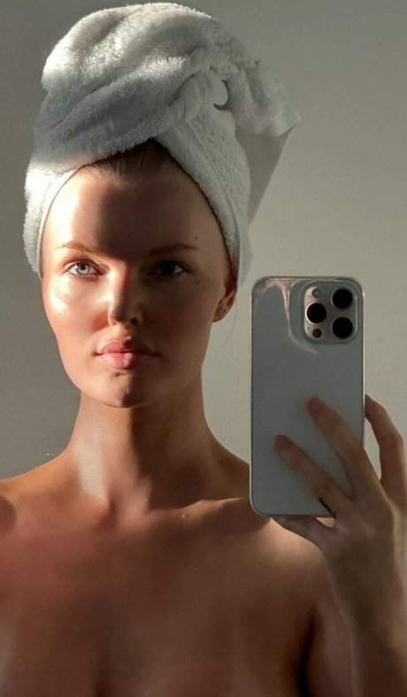 african onlyfans naked picture