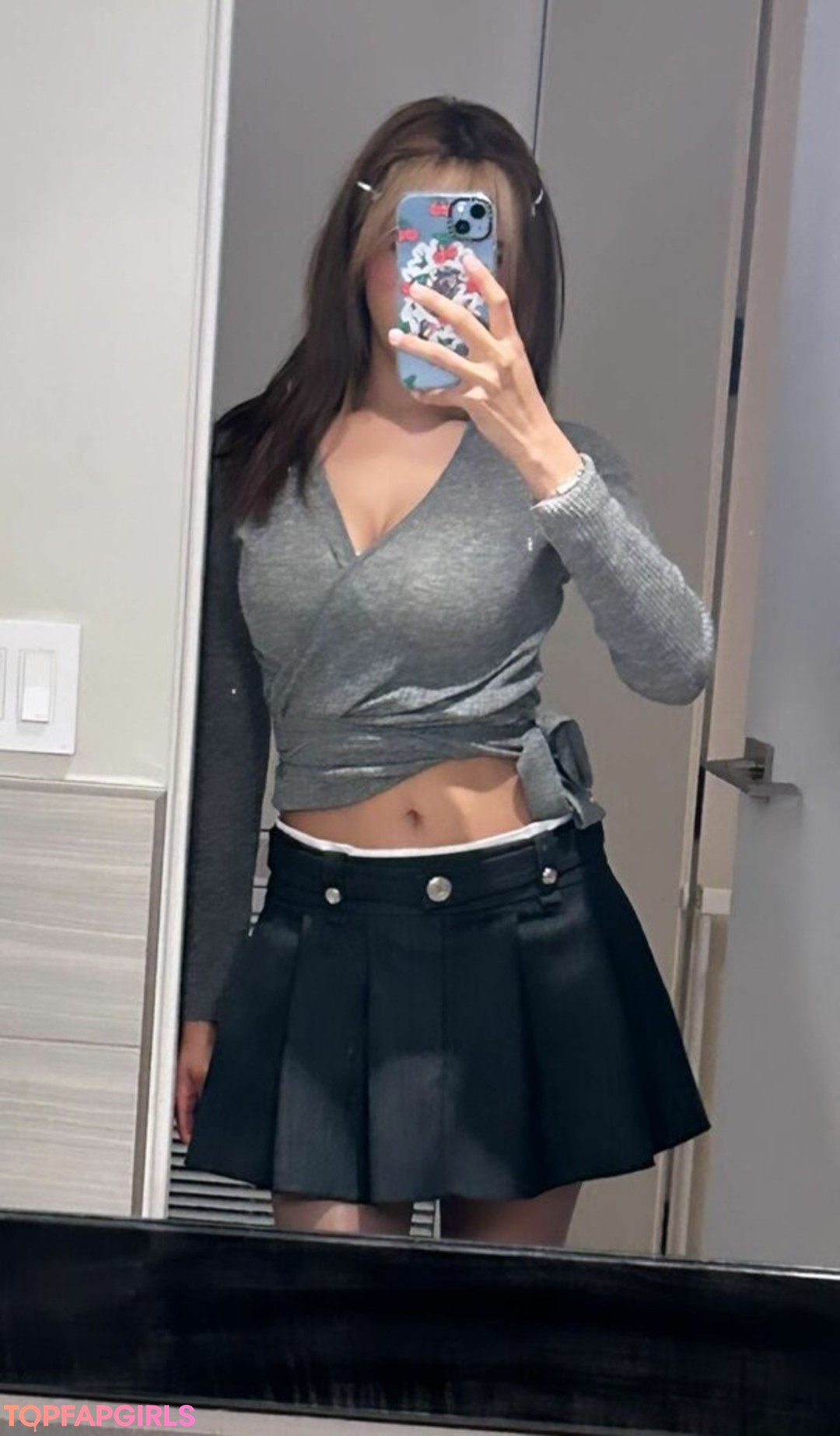 leather leggings onlyfans sexy image