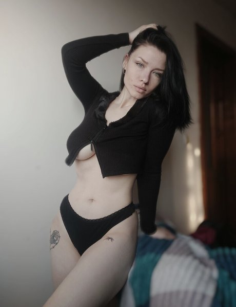 wife milf onlyfans exclusive image