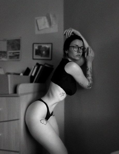 blonde fitness onlyfans art xxx gallery