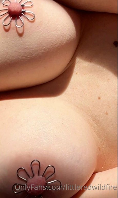 Pepper Rose nude star pictures