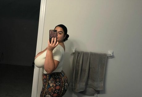 pregnant xxx onlyfans exclusive images