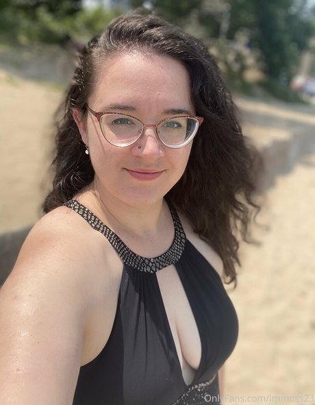 mossyoak235 model nice pictures