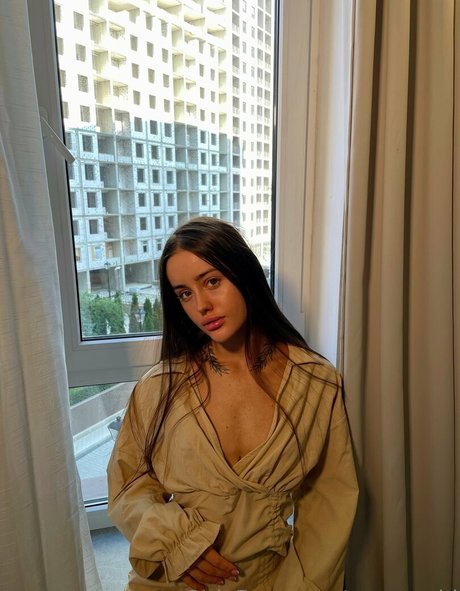 hooters onlyfans pretty photos