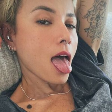 gay young onlyfans art naked pic