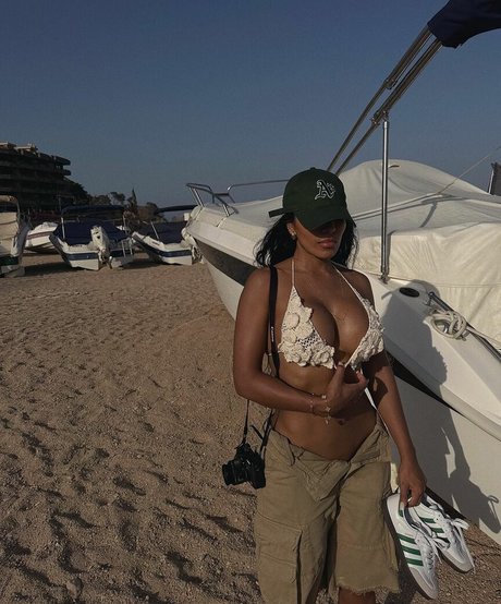 Natseleen hot actress images