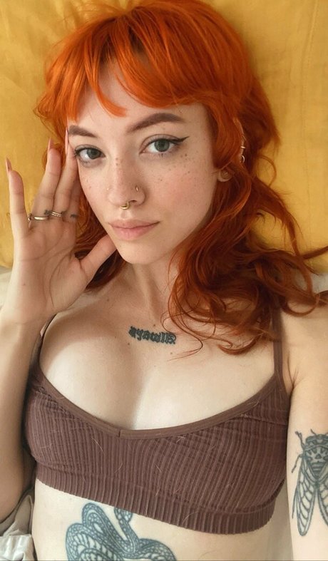 Pleasequietdown hot pornstar pic