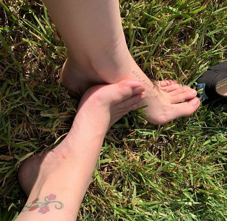 tinykittie star erotic image