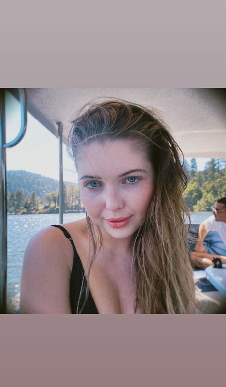 Sammi Hanratty model nudes galleries