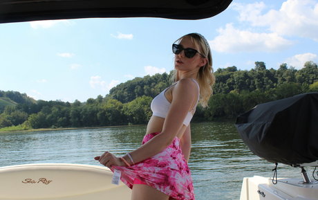 melodymarksx hot model picture