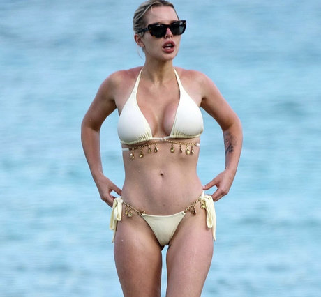 skinny ass onlyfans hot nude pics