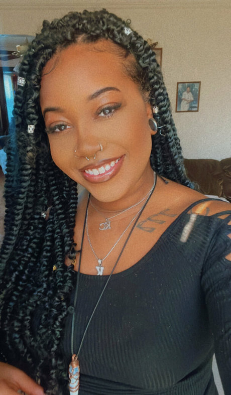 brunette milf onlyfans hot naked galleries