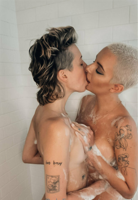 yoga onlyfans pornos img