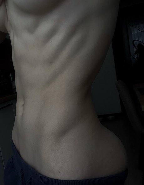 Toma Efremova model naked pic