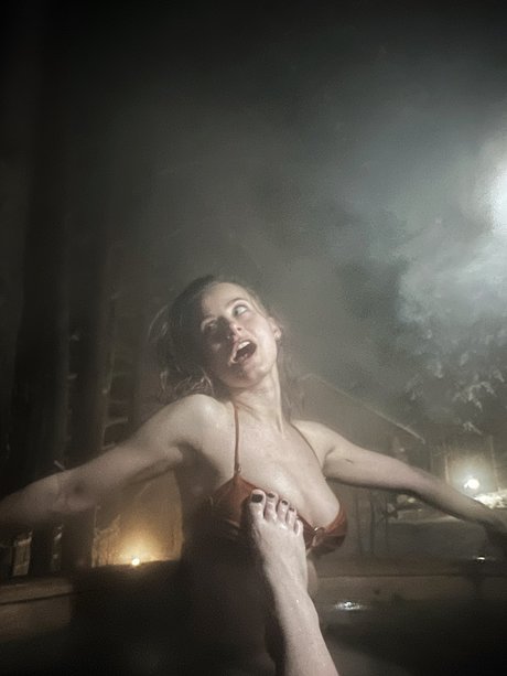 Toma Efremova nude thumbnail