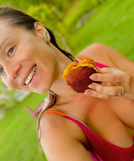 Mariana Ximenes pornographic model gallery