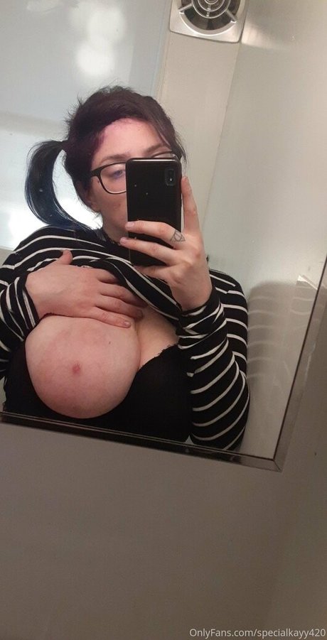 girl onlyfans sexy image