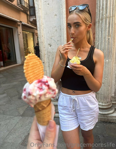 hottest onlyfans beautiful xxx photos