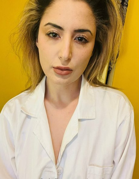 from behind onlyfans free pictures