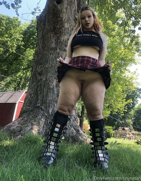 tinysatan sex pornstar images