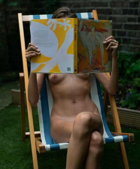 alexisbumgarner naked actress photos