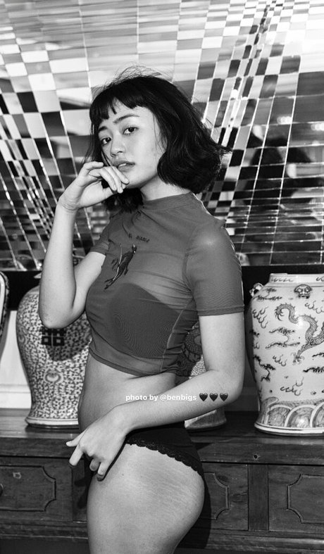 Yy mage pornographic model photo