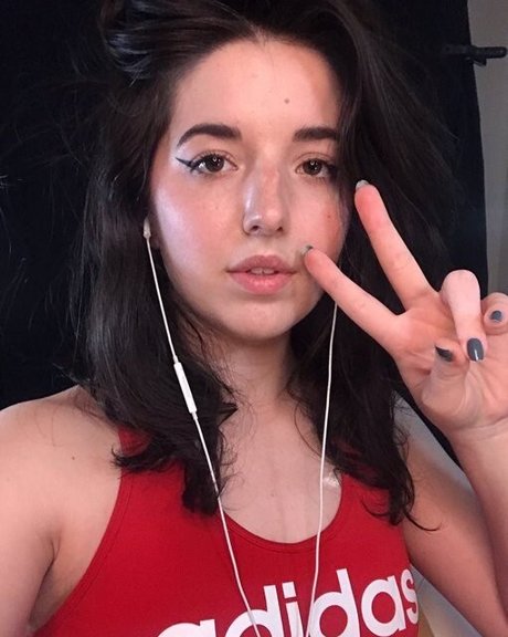 Slight Sounds ASMR star hot image