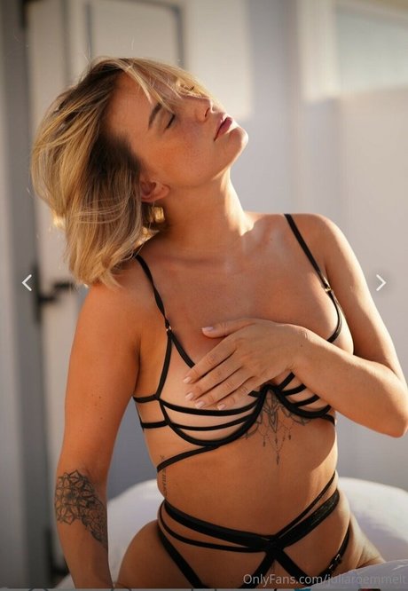 beautiful face onlyfans erotic img