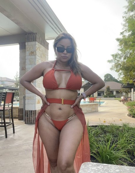 cute babe onlyfans free nude pic