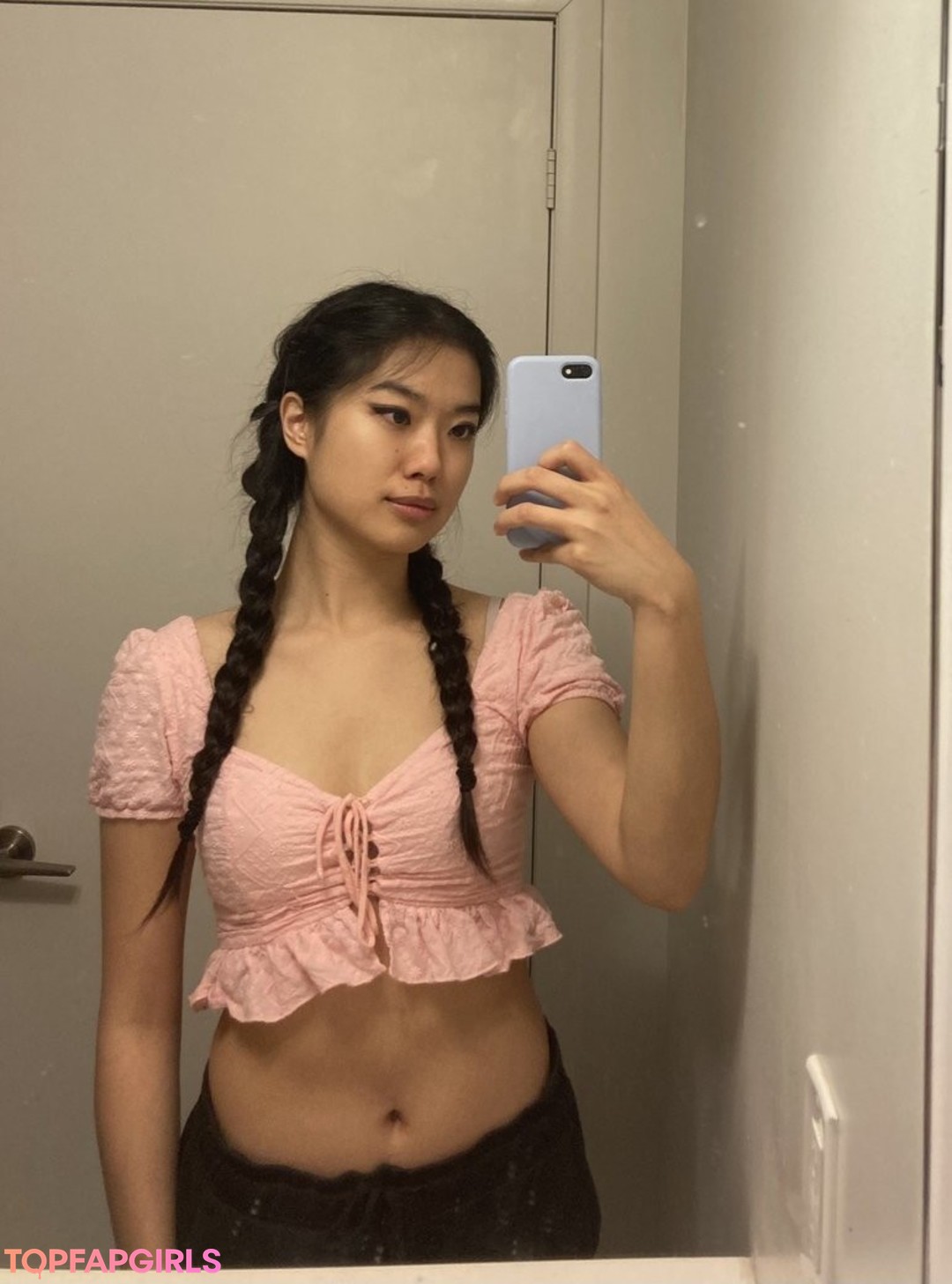 leather leggings onlyfans pornos photos